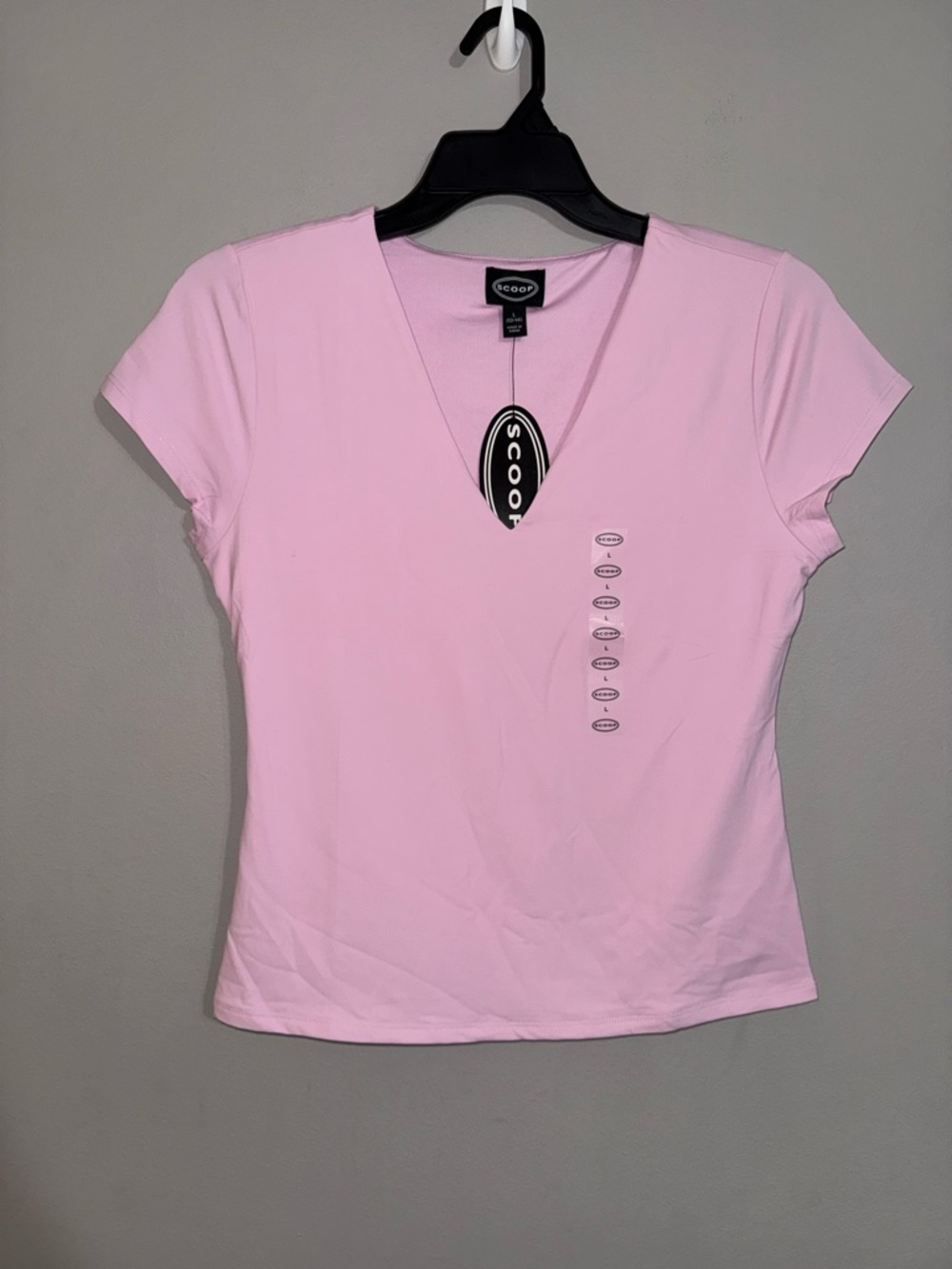 SCOOP NYC V-Neck Short Sleeve Top in Light Pink BNWT